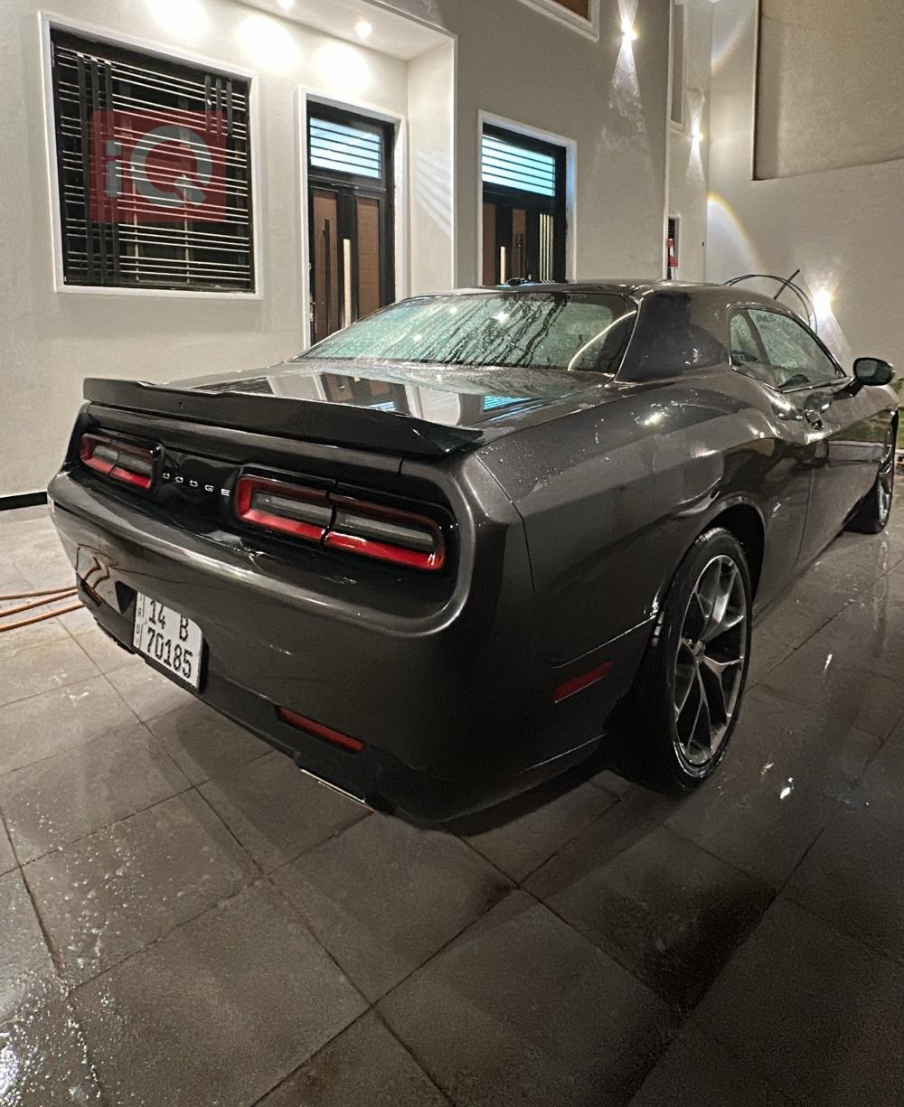 Dodge Challenger